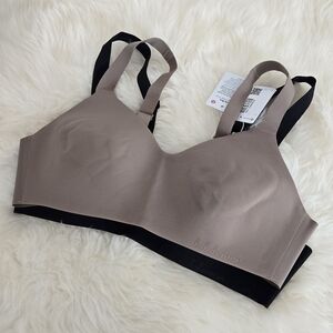 lululemon athletica Women's Taupe and Black Bra